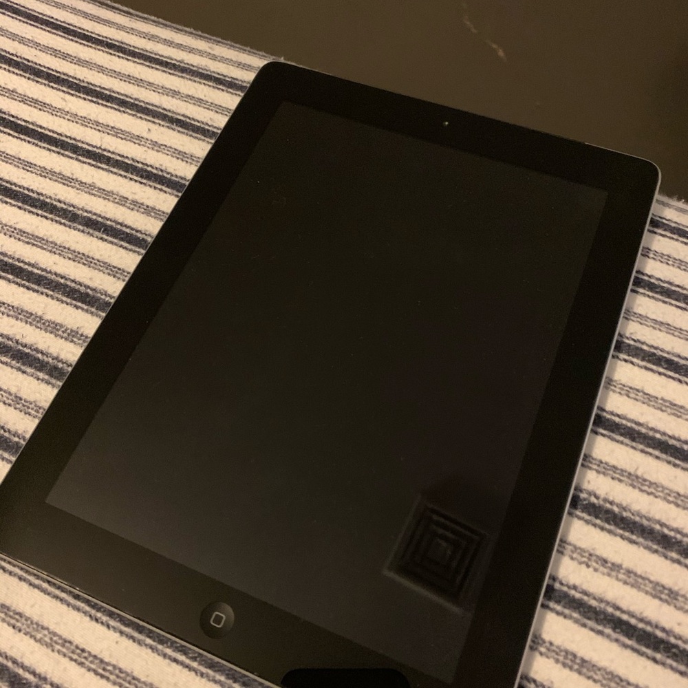 iPad gen 3 with cellular